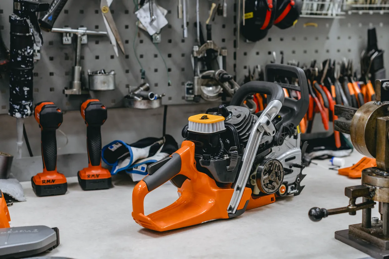 Gas Chainsaws HUSQVARNA 592 XP®