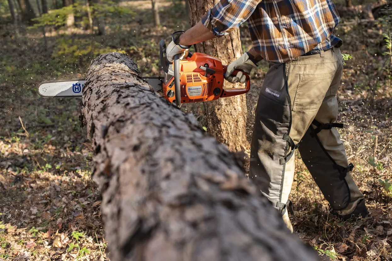 Gas Chainsaws HUSQVARNA 592 XP®