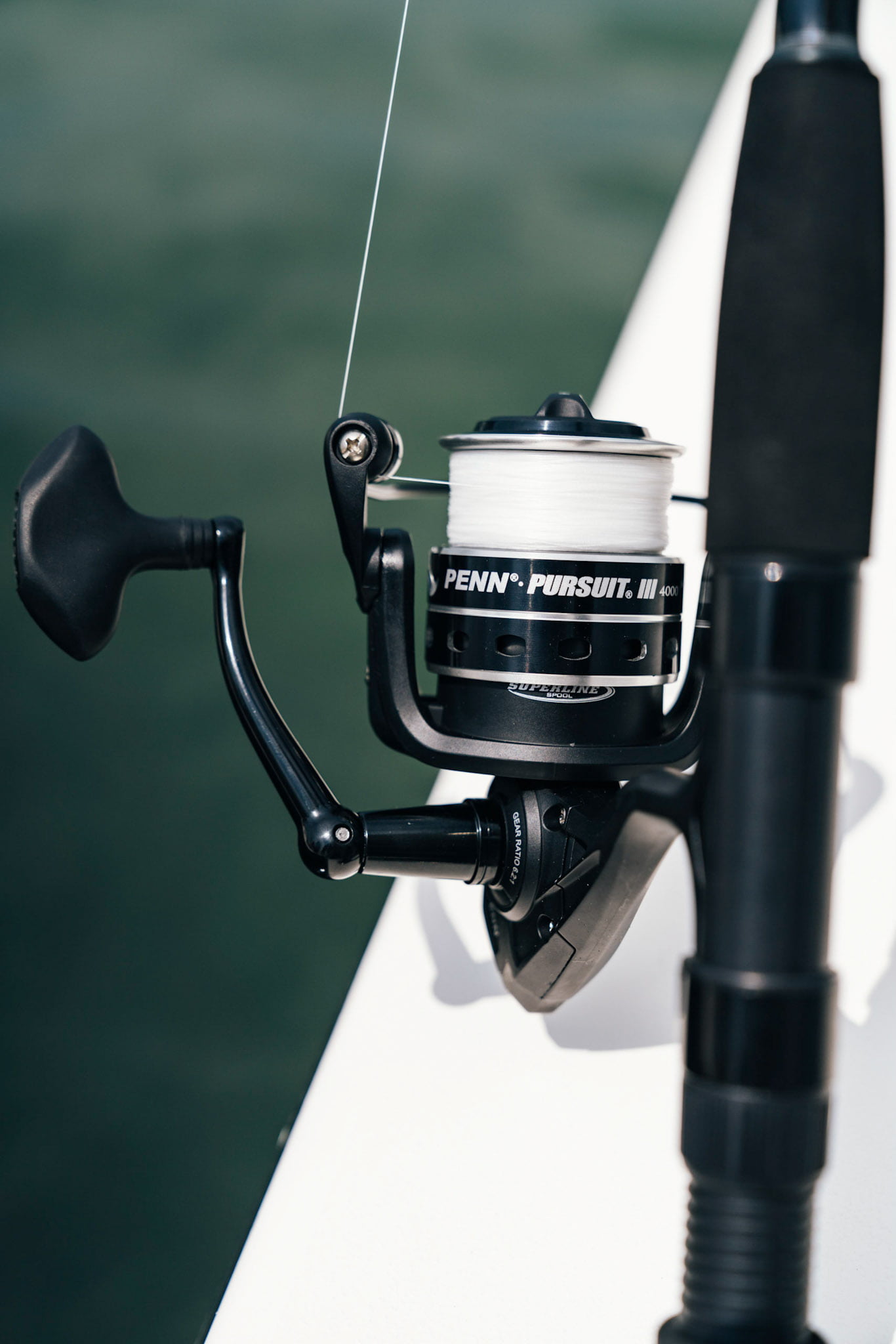 PENN 7' Pursuit III 1-Piece Fishing Rod and Reel (Size 4000) Spinning Combo